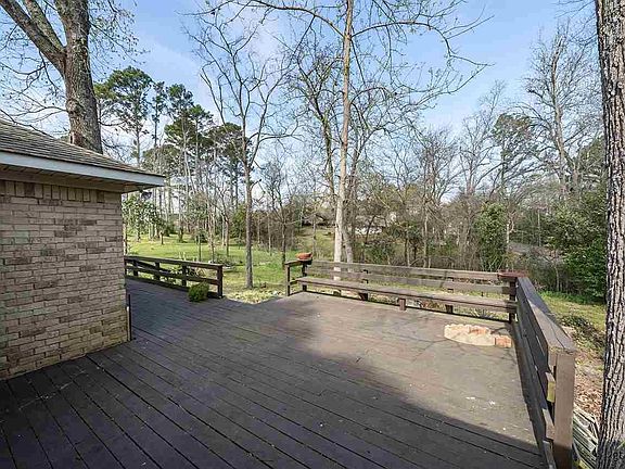 5th image of 505 Pebble Beach Dr