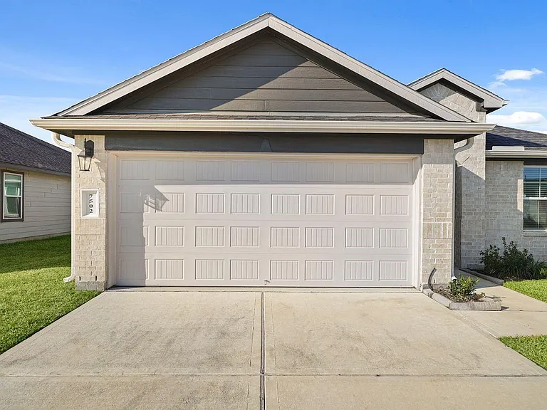 7502 Fierce Friesian Ln — Photo 2