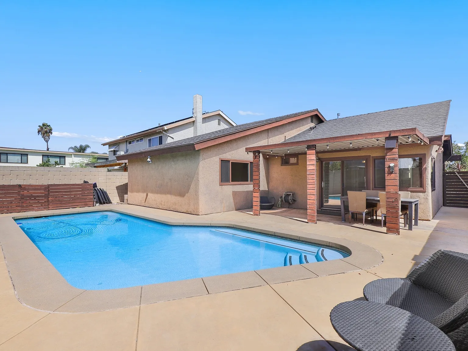 3 bed, 1408 sqft, $4,465 — Photo 3