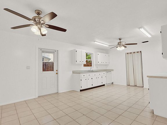 5th image of 357 Garden Boulevard