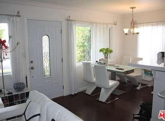 4th image of 2738 Kelton Ave