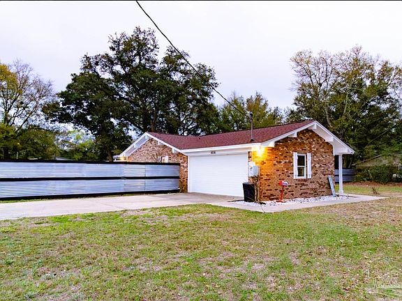 2nd image of 6036 Oakwood Dr