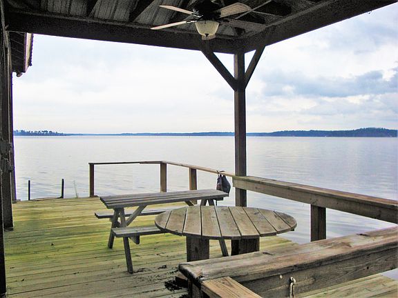 3rd image of 951 Beachside Dr