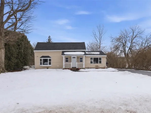 1647 Salt Rd, Penfield, NY 14526