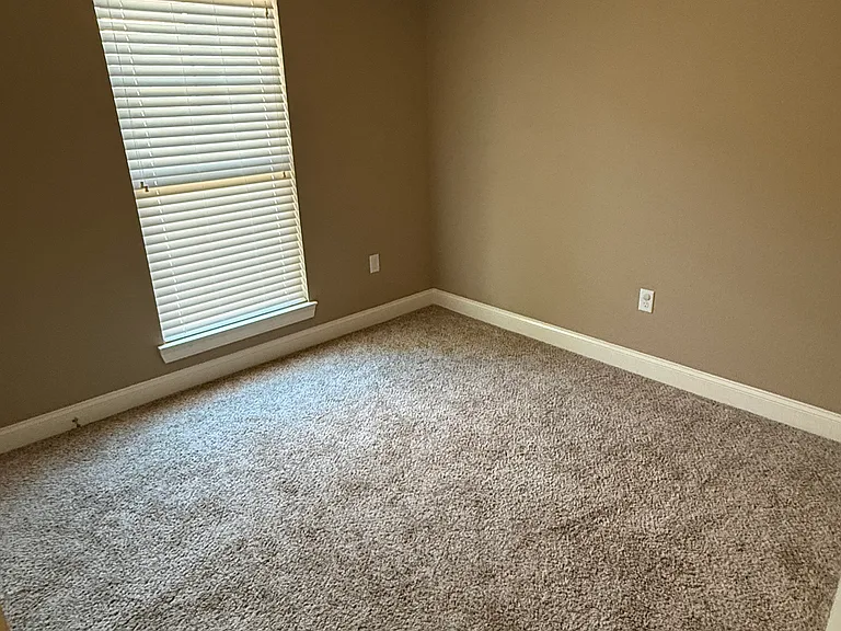 2119 Morning Glory Ln — Photo 8