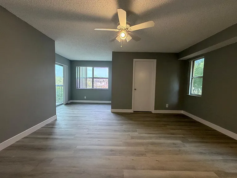 7670 Westwood Dr #715 — Photo 40