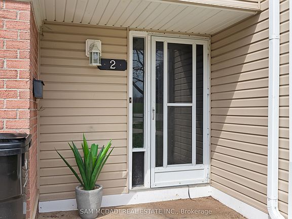2nd image of 160 Rittenhouse Rd #2