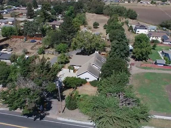 3rd image of 2909 E Lake Ave