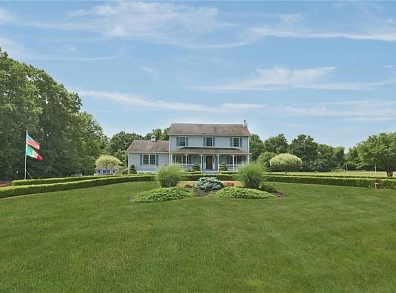 3rd image of 30 Liberty Dr