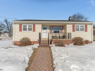 17 Putnam St, Somerville Boro, NJ 08876