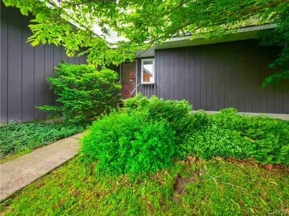 8425 Blossvale Rd, Taberg, NY 13471