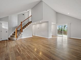 38 Hapgood Rd, Worcester, MA 01605