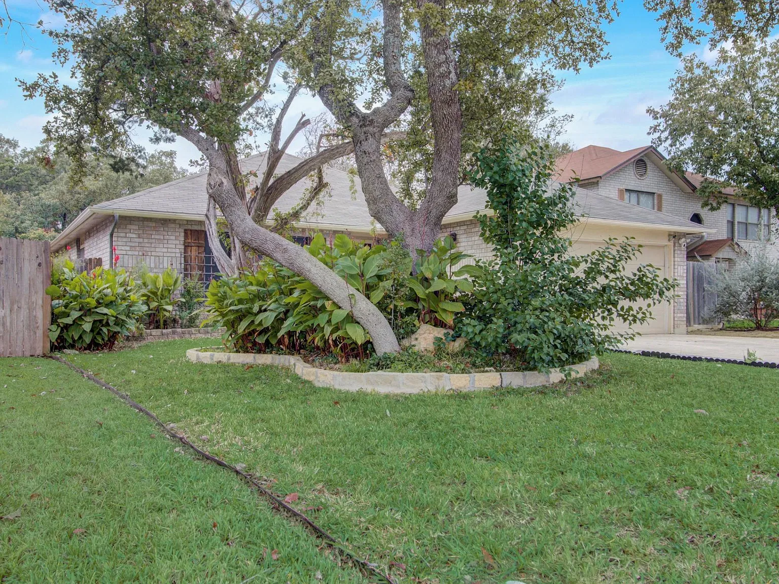 3 bed, 1644 sqft, $1,900 — Photo 3