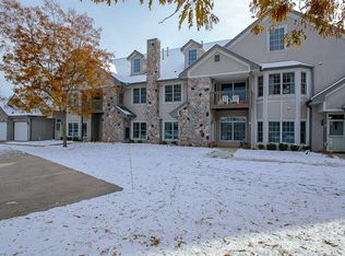 N30W23066 Pineview Way, Pewaukee, WI 53072
