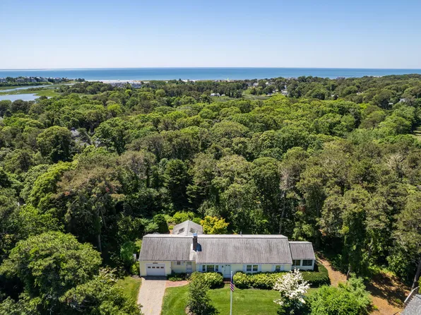 35 Oakridge Circle, Chatham, MA 02633