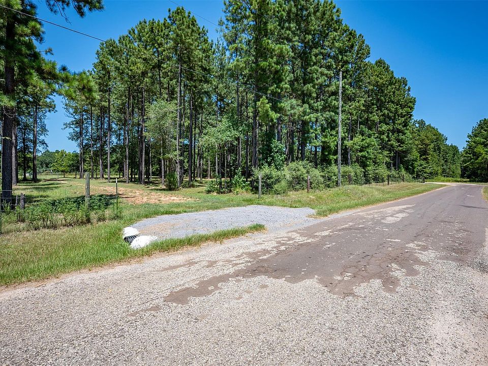 2nd image of County Road 4670