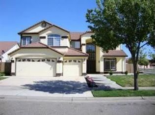 300 Brennen Cir, Roseville, CA 95678