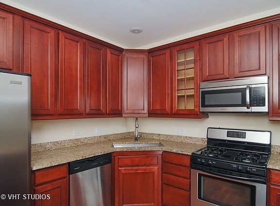 5th image of 1124 Lake St #504