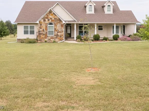 218 Walker Rd, Lavaca, AR 72941