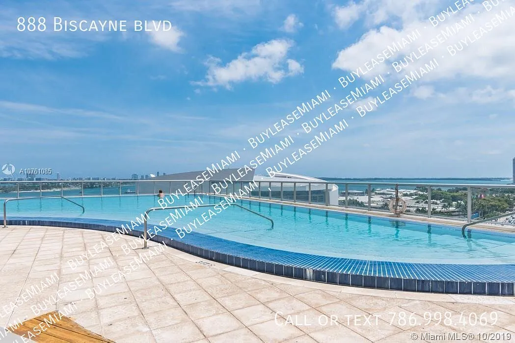 888 Biscayne Blvd — Photo 2