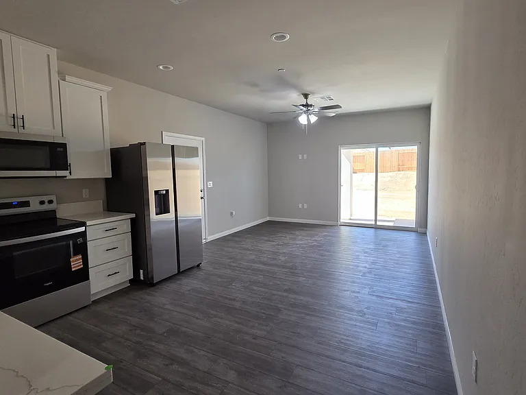 5106 Cohiba Ct #B — Photo 23