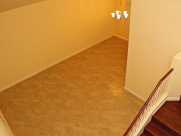 5th image of 9878 Pebble Brook Dr