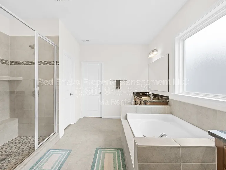 14917 Baldridge Dr — Photo 35