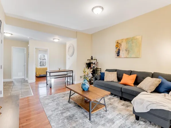 2010 N Calvert St APT 3, Baltimore, MD 21218