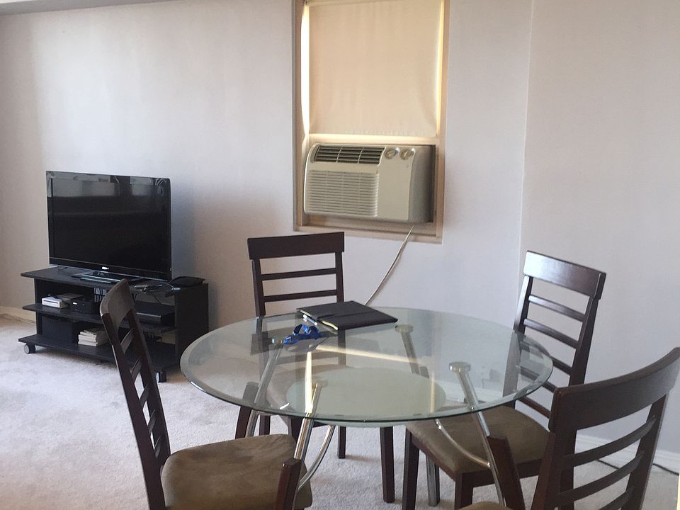 1st image of 3950 N Lake Shore Dr APT 918