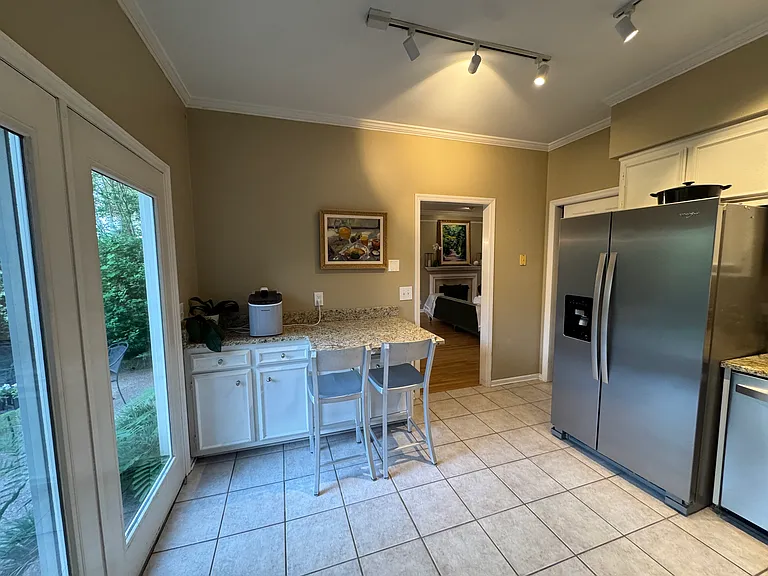102 Nichols Ct — Photo 10