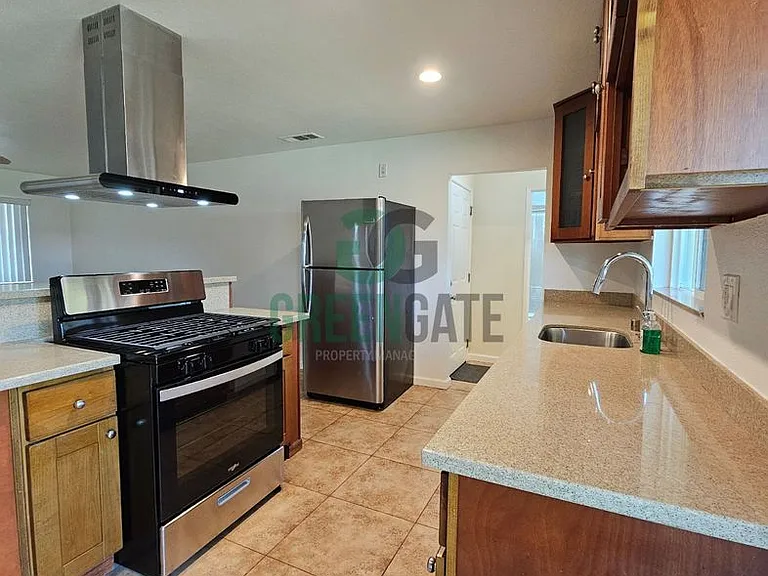 115 E Emerson Ave — Photo 6