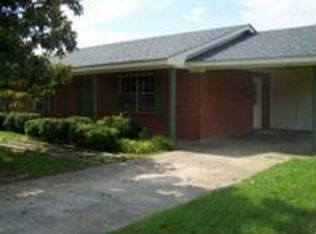 82 Tenneco Dr, Columbus, MS 39702