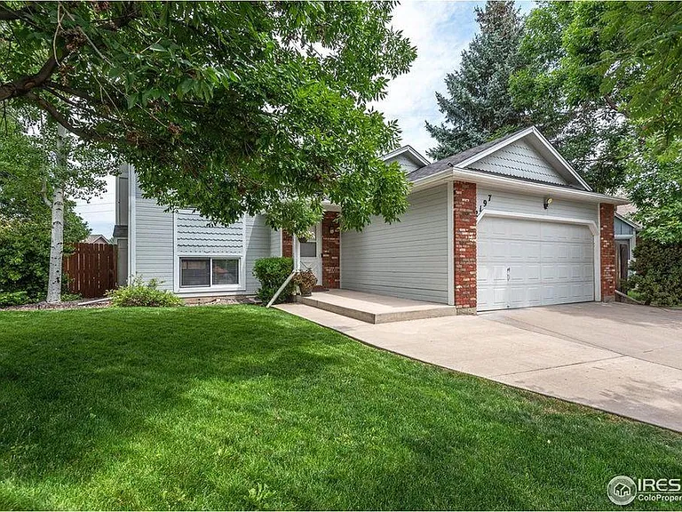 2197 Kennington Ct — Photo 3