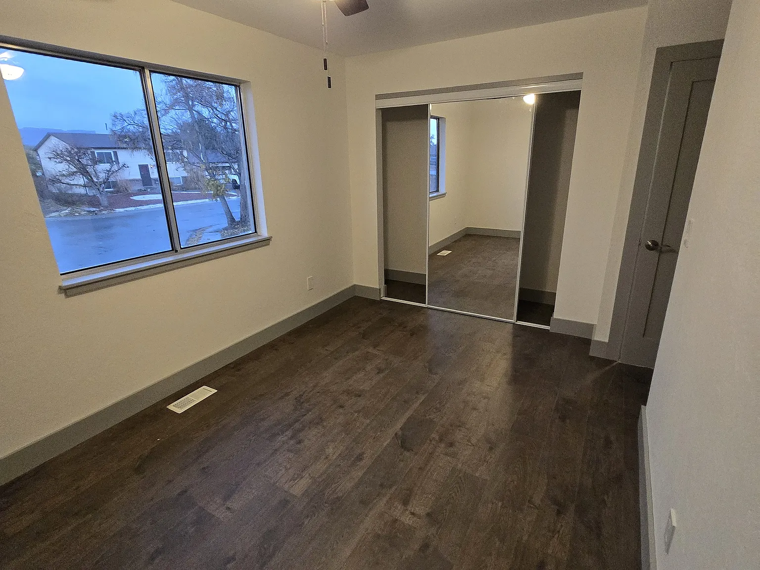 4 bed, 1600 sqft, $700 — Photo 3