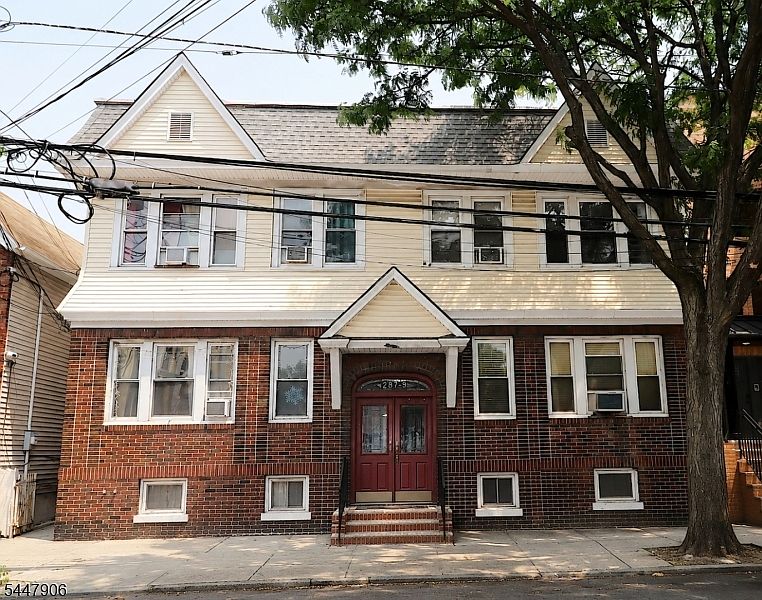 1st image of 287 New York Ave