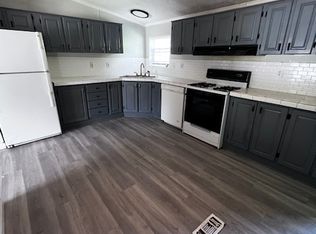 1038 Portland Rd APT 10, Saco, ME 04072