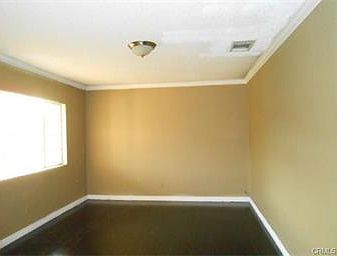 3rd image of 535 W Olive St