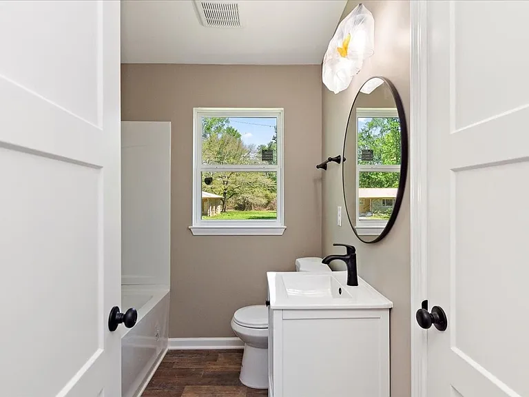 309 Rickenbacker Dr — Photo 14