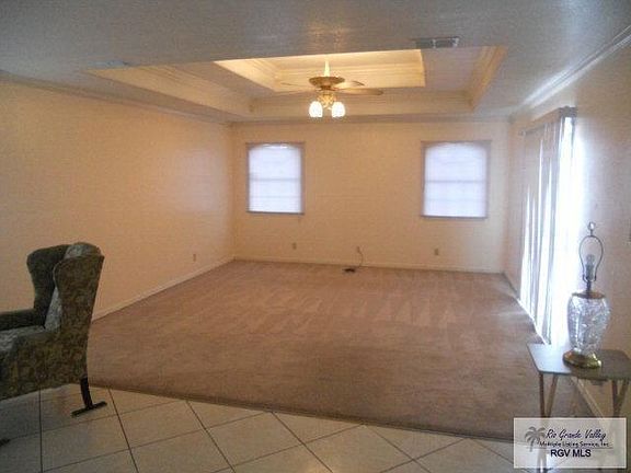 4th image of 3268 Noble Dr