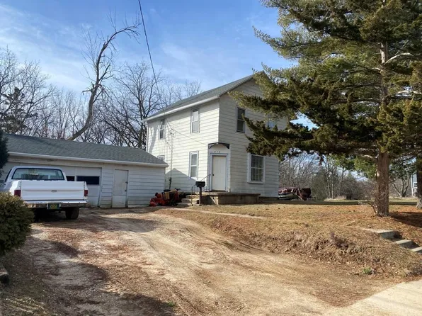 913 West Fulton Street, Edgerton, WI 53534