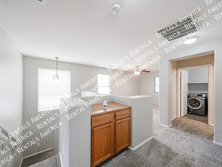 4563 E Oxford Ln — Photo 24