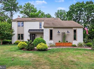 25 E Knowlton Rd, Media, PA 19063