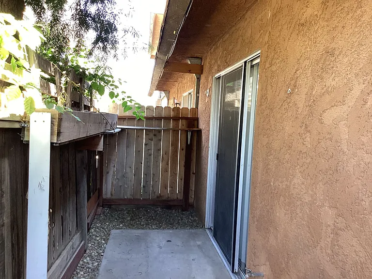 563 W Alamos Ave #A — Photo 13