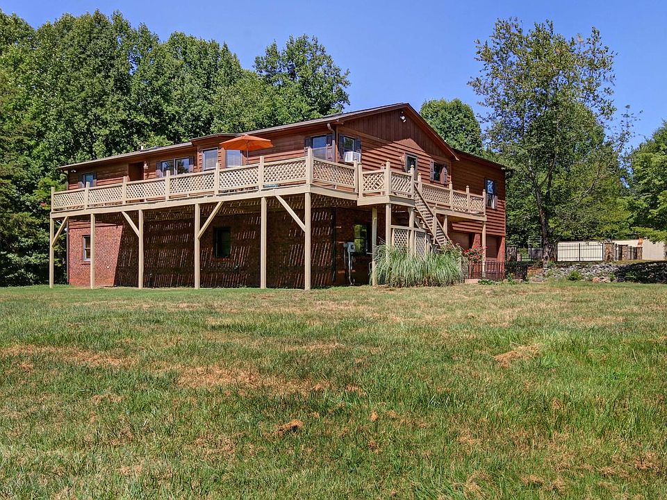 1st image of 168 Tremount Ln