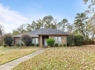 1512 W Northwood Ct, Longview, TX 75605