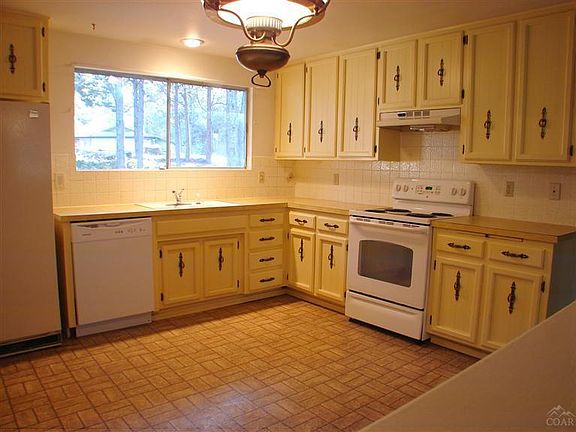 3rd image of 20490 SE Klahani Dr