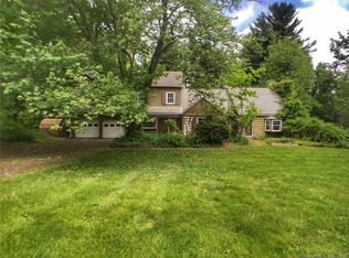 24 Grant Hill Rd, Bloomfield, CT 06002