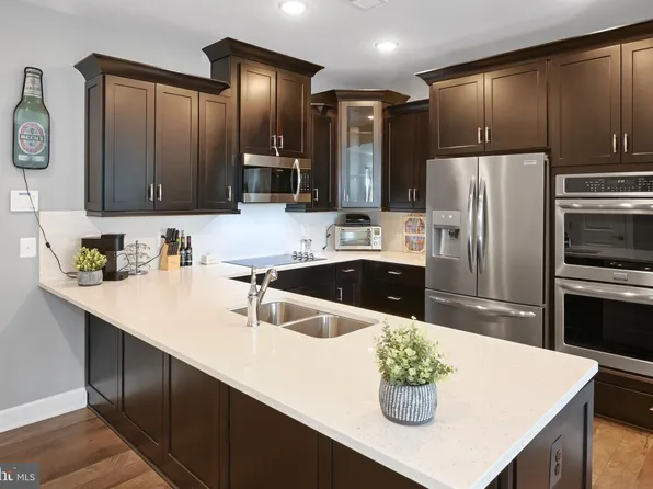 10485 Ratcliffe Trl, Manassas, VA 20110