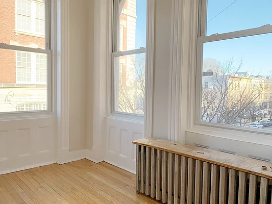 Rented by Compass | media 10