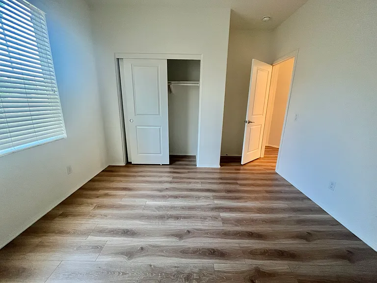 7805 Marbil Ln — Photo 17